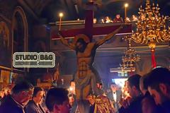 Η περιφορά του Εσταυρωμένου στον Ιερό Ναό της Αγίας Τριάδος στην Πρόνοια Ναυπλίου