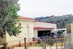 O απαγορευμένος έρωτας που έκλεισε δύο σπίτια στη Σαλαμίνα: Η συνάντηση του 35χρονου με τον σύζυγο της 44χρονης - Τι είχαν πει οι δυο άνδρες; [photos]
