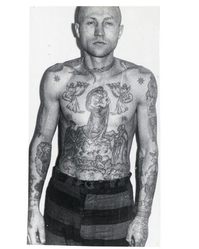 Αποκρυπτογραφώντας τον κώδικα του εγκλήματος: Τι σημαίνουν τα τατουάζ των φυλακισμένων; [photos] - Φωτογραφία 4
