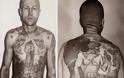 Αποκρυπτογραφώντας τον κώδικα του εγκλήματος: Τι σημαίνουν τα τατουάζ των φυλακισμένων; [photos]