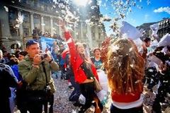 Ημέρα μαξιλαροπόλεμου στο Βουκουρέστι