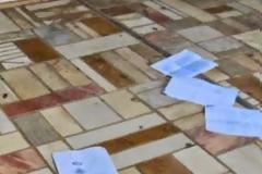 Χαλκίδα: Δεκάδες δικογραφίες βρέθηκαν πεταμένες στις οδούς Καραμουρτζούνη & Αθηνάς