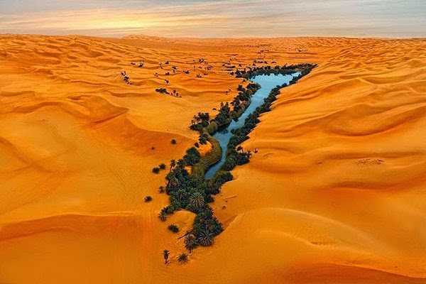 Οι πανέμορφες λίμνες της ερήμου Ubari! - Φωτογραφία 1