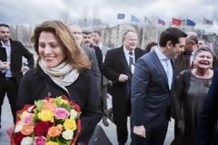 Το επιμελώς...ατημέλητο στυλ της Μπέτυς Μπαζιάνας που σχολιάστηκε έντονα και από τους Ρώσους