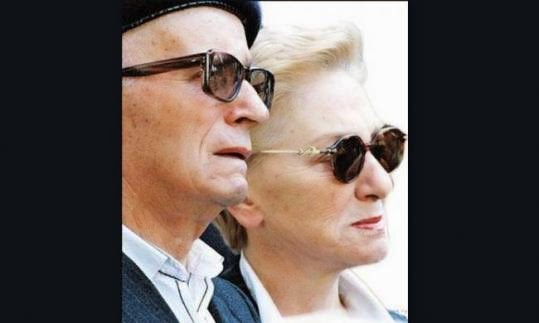 ΘΡΗΝΟΣ στον καλλιτεχνικό χώρο! Έφυγε από τη ζωή η σύζυγος πασίγνωστου Έλληνα ηθοποιού - Φωτογραφία 2