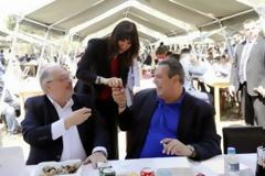 Τρελό κέφι! Όλα όσα έγιναν στο Πασχαλινό γλέντι του Πάνου Καμμένου στο Γουδή! [photos]