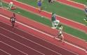 ΑΠΙΣΤΕΥΤΟ: Δείτε τι έπαθε ο αθλητής λίγα μόλις μέτρα πριν τον τερματισμό... [video]