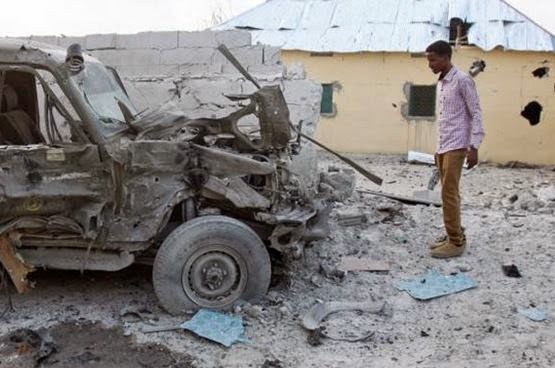 Σομαλία: Επίθεση στο υπ. Παιδείας - Τουλάχιστον 15 νεκροί - Φωτογραφία 1
