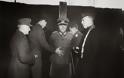 Ο ναζί στρατηγός Άντον Ντόστλερ μπροστά στο εκτελεστικό απόσπασμα (photo/video) - Φωτογραφία 2