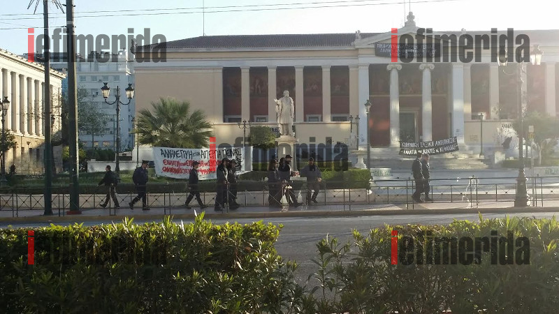 ΤΩΡΑ: Αστυνομικοί και κλούβες στις εισόδους Νομικής - ΑΣΟΕΕ - Πολυτεχνείου [photos] - Φωτογραφία 12