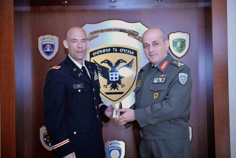 Επίσκεψη του επικεφαλής του Γραφείου Αμυντικής Συνεργασίας (U.S.ODC) στον Α/ΓΕΣ - Φωτογραφία 1