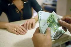 Στο στόχαστρο των περικοπών 120.000 δικαιούχοι συντάξεων