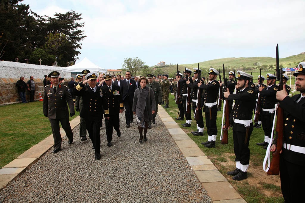 Παρουσία Αρχηγού ΓΕΝ στις Εκδηλώσεις Τιμής και Μνήμης για τους Πεσόντες στη Μάχης της Καλλίπολης - Φωτογραφία 1