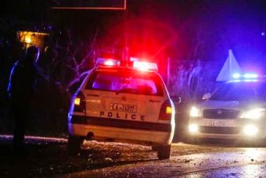 Σοκ στο Αίγιο: 35χρονη πήδηξε από την ξύλινη αερογέφυρα στην είσοδο της πόλης! - Φωτογραφία 1