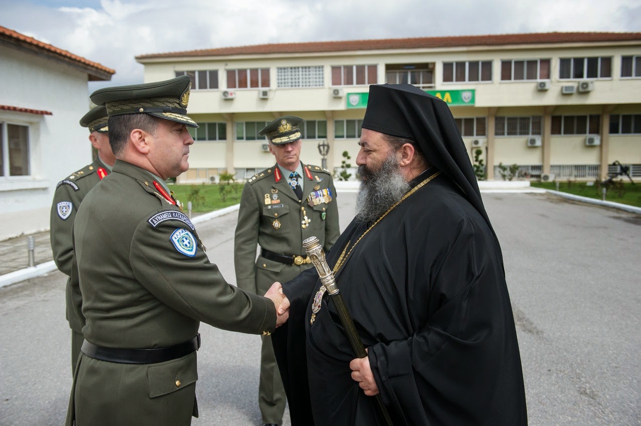 Τελετή αλλαγής Διοίκησης της 1ης Ταξιαρχίας Πεζοναυτών - Αλεξιπτωτιστών - Φωτογραφία 14