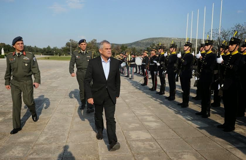 «Ποτέ πια χούντα! - Ποτέ πια φασισμός!»: Η Αντιφασιστική εκδήλωση στη Στρατιωτική Σχολή Ευελπίδων, υπό την πολιτική εποπτεία του ΥΦΕΘΑ Νίκου Τόσκα - Φωτογραφία 2