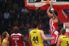 ΟΛΑ ΔΕΙΧΝΟΥΝ... ΜΑΔΡΙΤΗ! (PHOTOS)