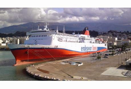 Πάτρα: Το Ionian Queen θα μείνει για καιρό ακόμα στο λιμάνι - Φωτογραφία 1