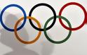 Σοκάρει ο Ολυμπιονίκης με το φόρεμα και την περούκα! [photos]