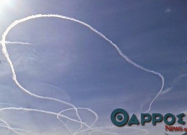“Αερομαχίες” στον ουρανό της Καλαμάτας- ΒΙΝΤΕΟ- ΦΩΤΟ - Φωτογραφία 1