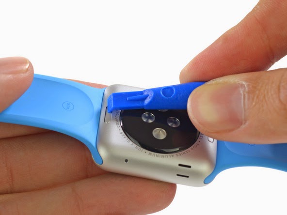 Το Apple Watch κάτω από το νυστέρι του iFixit - Φωτογραφία 4