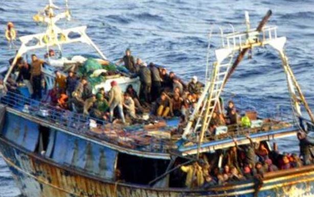Τυνήσιοι ψαράδες έσωσαν 80 μετανάστες που κινδύνευαν στη Μεσόγειο - Φωτογραφία 1