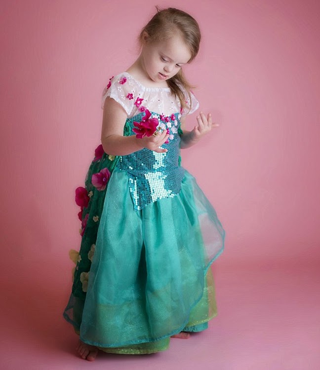 Η 4χρονη με σύνδρομο Down που βρήκε τον εαυτό της στις πριγκίπισσες της Disney - Φωτογραφία 8