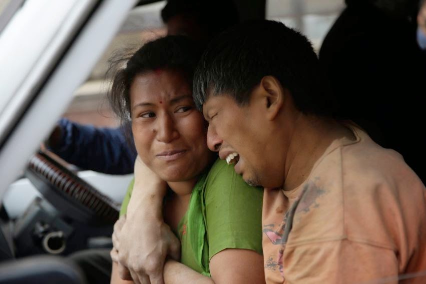 Εικόνα βιβλικής καταστροφής - Φωτογραφίες από τις καταστροφές στο Νεπάλ... [photos] - Φωτογραφία 1