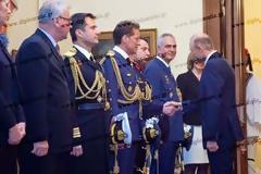 ΔΙΑΠΙΣΤΕΥΣΕΙΣ ΝΕΩΝ ΠΡΕΣΒΕΩΝ