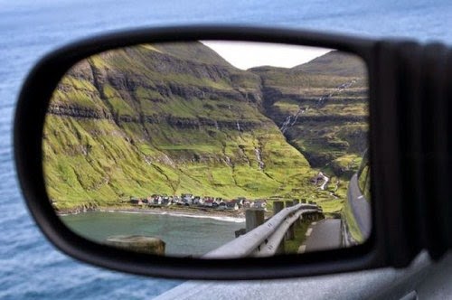 Πράγματα που συμβαίνουν πίσω μας! - Φωτογραφία 2