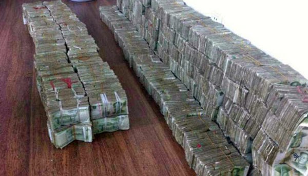 Πλήρωσε την ολοκαίνουρια BMW με ψιλά! - Φωτογραφία 2