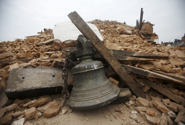 Συνεχίζεται η τραγωδία στο Νεπάλ! Στους 3.218 οι νεκροί επισήμως - Φωτογραφίες που κόβουν την ανάσα! [photos] - Φωτογραφία 5