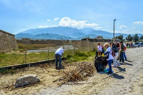 Πάτρα: 150 άτομα καθάρισαν τον βυθό και την ακτή της παραλίας Κάστρου Ρίου - Φωτογραφία 4