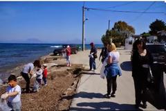 Πάτρα: Kαθάρισαν παραλίες σε Τσουκαλέικα και Καμίνια