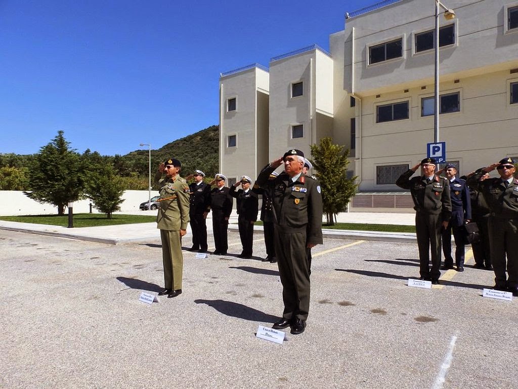 ΕΠΙΣΚΕΨΗ ΑΡΧΗΓΟΥ ΓΕΕΘΑ ΚΑΙ ΑΡΧΗΓΟΥ ΕΝΟΠΛΩΝ ΔΥΝΑΜΕΩΝ ΤΟΥ ΠΑΚΙΣΤΑΝ ΣΤΟ ΚΕΝΑΠ - Φωτογραφία 3