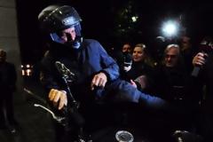 ΓΚΑΦΑ ΟΛΚΗΣ! Δείτε που είχε παρκάρει την μηχανή του ο Γιάνης Βαρουφάκης! Και δεν είναι μοντάζ... [photos]