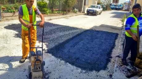 Δυτική Αχαΐα: Ξεκίνησαν τα έργα βελτίωσης και επισκευής των δρόμων - Φωτογραφία 2