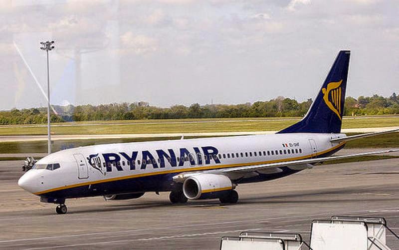Δε μπορούν αν το πιστέψουν! Χάκαραν την Ryanair και δε πάει το μυαλό σας πόσα σήκωσαν από τον λογαριασμό της... - Φωτογραφία 1