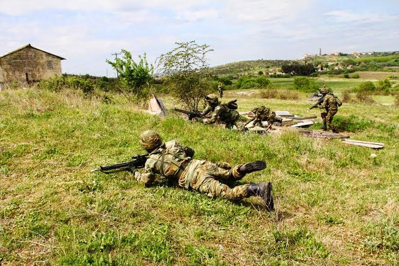 Επιχειρησιακή Εκπαίδευση Μονάδων της ΧΙΙ Μ/Κ ΜΠ - Φωτογραφία 9