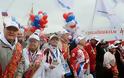 Ρωσία: Πάνω από 100.000 διαδηλωτές στην Κόκκινη Πλατεία για την Πρωτομαγιά