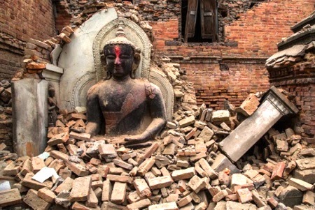 ΚΑΜΙΑ ελπίδα για επιζώντες από τον φονικό σεισμό στο Νεπάλ - Πάνω από 6.500 νεκροί - Φωτογραφία 1