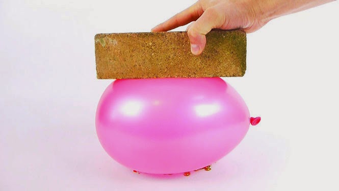 3 πειράματα με μπαλόνια που θα σας εκπλήξουν [video] - Φωτογραφία 1
