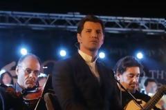 Ο Σάκης Ρουβάς ερμηνεύει το Άξιον Εστί! Ακούστε τον και κρίνετε! [videos]
