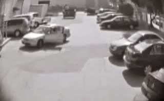 Δείτε αντίδραση ανθρώπου που του πήραν το ''parking''! [Video] - Φωτογραφία 1