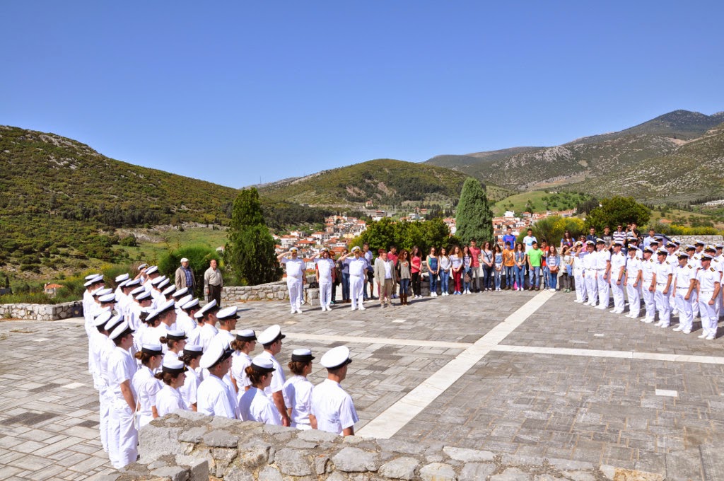 Επίσκεψη Παραγωγικών Σχολών ΠΝ σε Δίστομο και Καλάβρυτα - Φωτογραφία 2