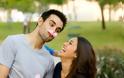 Άνδρες με χιούμορ: Γιατί τους ερωτεύονται οι γυναίκες;
