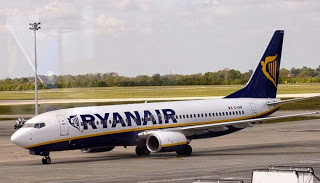 Τραγελαφικά σε καθυστέρηση πτήσης της Ryanair από Αθήνα για Χανιά - Φωτογραφία 1