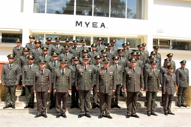 Τελετή Ονομασίας των Δοκίμων Έφεδρων Αξιωματικών Πυροβολικού της 2014 ΣΤ΄ ΕΣΣΟ - Φωτογραφία 1