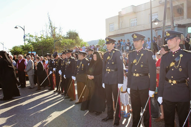 ΠΑΡΟΥΣΙΑ ΑΡΧΗΓΟΥ ΓΕΕΘΑ ΣΤΗΝ ΤΕΛΕΤΗ ΥΠΟΔΟΧΗΣ ΤΟΥ ΙΕΡΟΥ ΣΚΗΝΩΜΑΤΟΣ ΤΗΣ ΑΓ.ΒΑΡΒΑΡΑΣ - Φωτογραφία 4