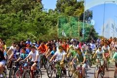 ΠΡΕΒΕΖΑ: ΔΕΝ ΞΑΝΑΓΙΝΕ - Χιλιάδες ποδήλατα πλημμύρισαν τους δρόμους της πόλης!